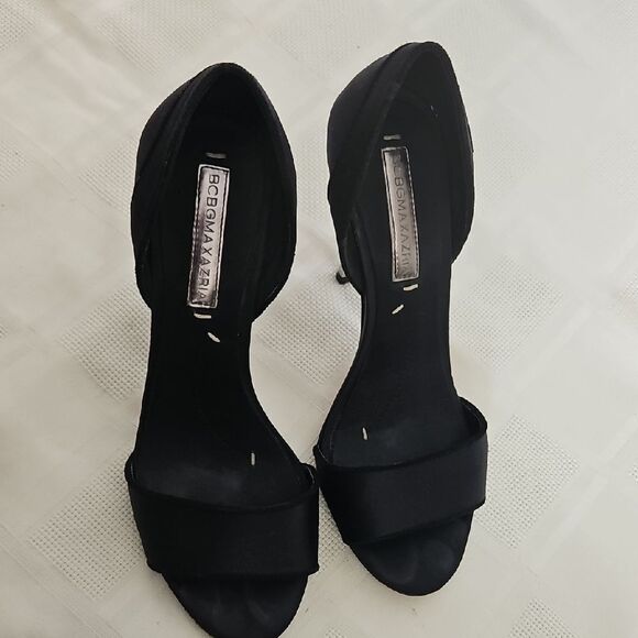 BCBGMAXAZRIA Women's Black Heels - Picture 13 of 16
